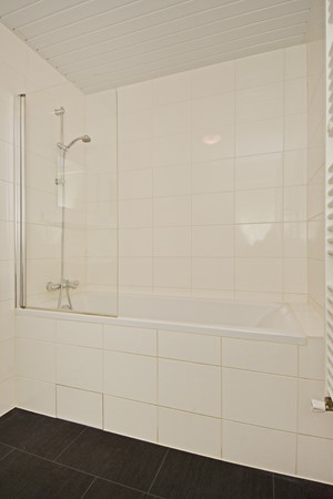 Medium property photo - Linnaeusstraat 142, 2522 GW Den Haag